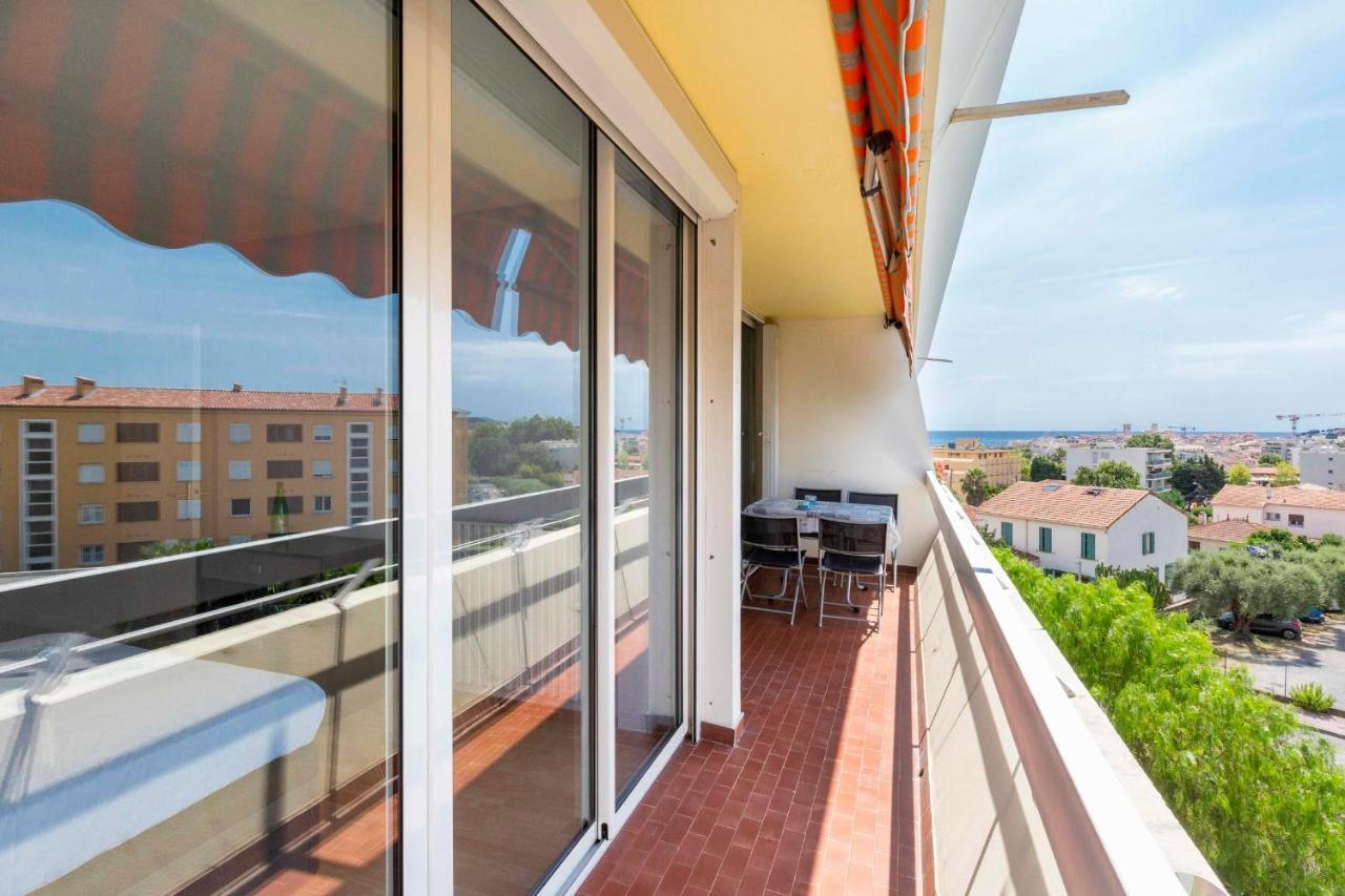 Bnb Renting Spacious 2 Bedroom In Center With A Parking Appartamento Antibes